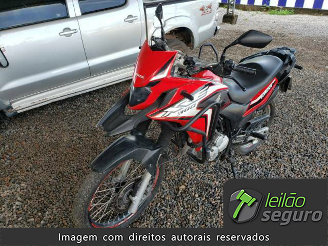 LOTE 025 - HONDA XRE 300 ABS 2019