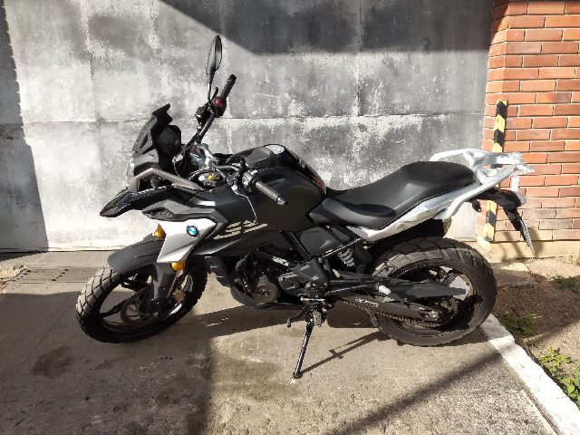 LOTE 003 G310 GS 2023/2023
