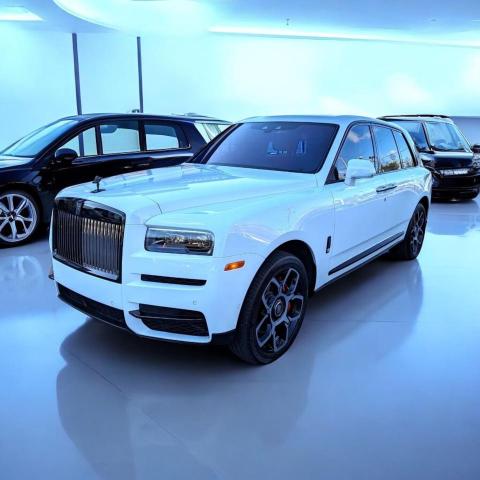 LOTE 006 ROLLS-ROYCE CULLINAN BLACK BADGE