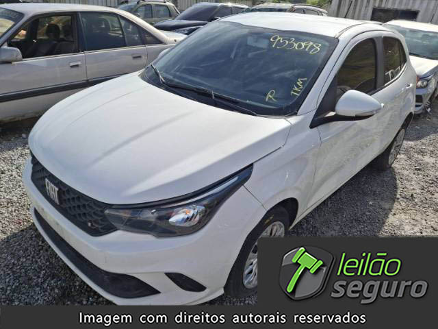 LOTE 067 FIAT ARGO 