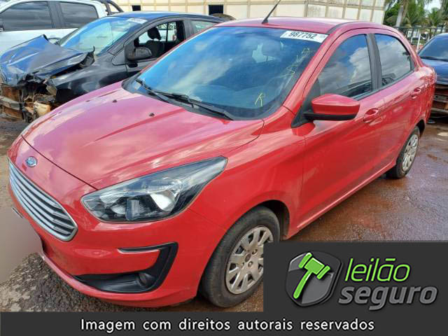 LOTE 083 FORD KA SEDAN 